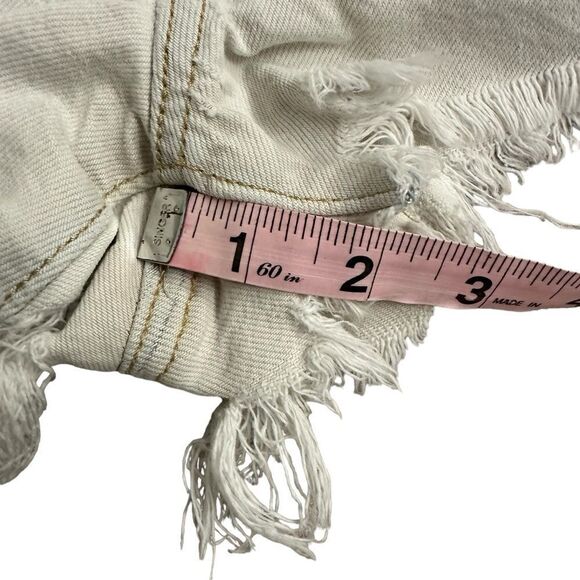 Levi’s ~ 501’s light wash almost white ~ denim cutoffs ~ button fly ~ size 25 - Picture 12 of 12